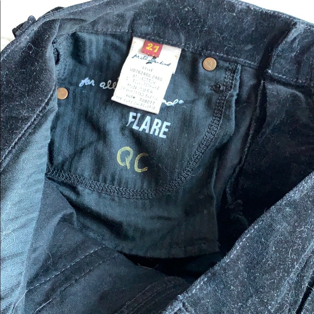 7 For All Mankind Black Velvet Flare Jeans Size 27 - Picture 4 of 6